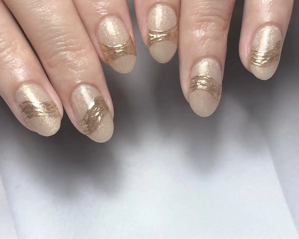 ネイル ミラーネイル ハンドネイル saki_ nail heronのネイルデザイン