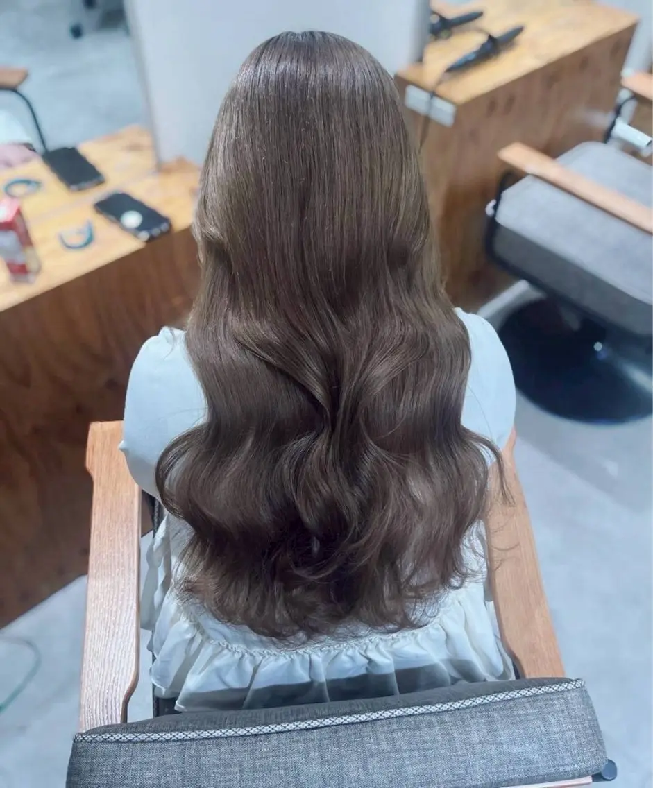ロング カラー ブリーチ 透明感カラー ブリーチなしカラー カット パーマ レイヤー/ショート chere狭山のヘアスタイル