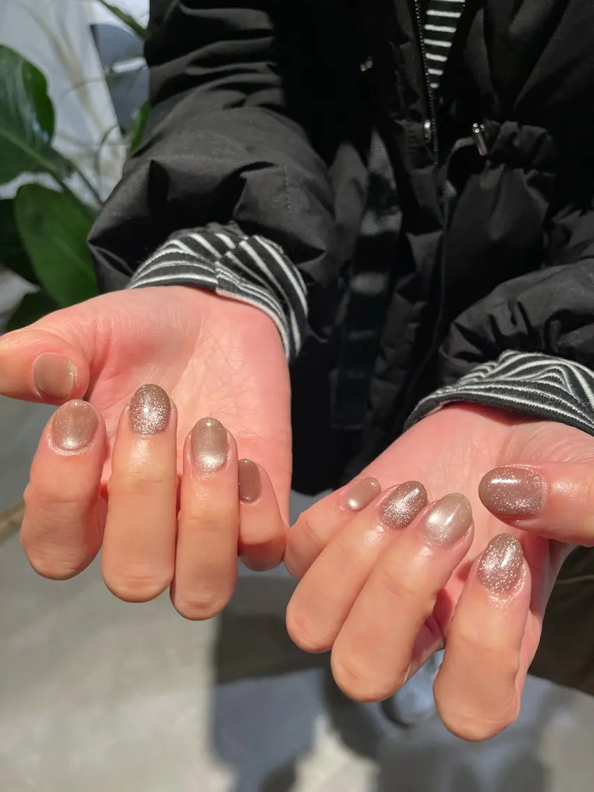 ネイル ブラウン マグネットネイル ハンドネイル LEGIT nail AKARIのネイルデザイン
