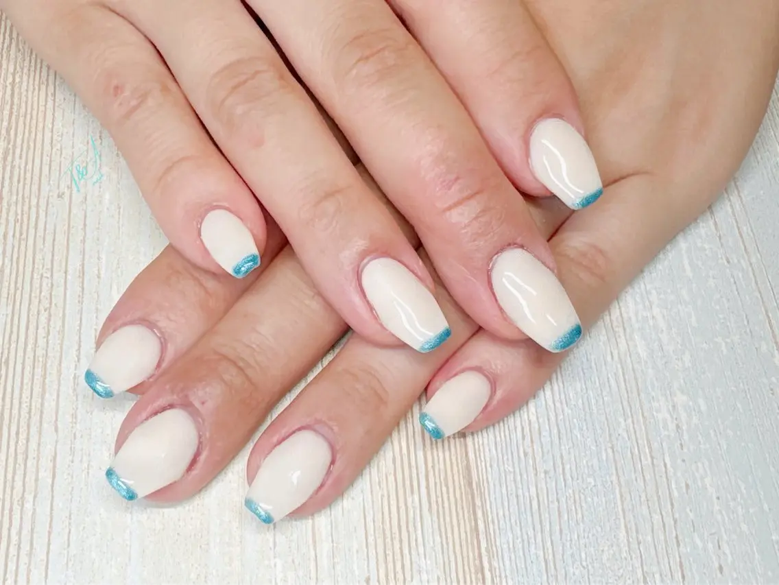 ネイル ジェルネイル 水色 オフィスネイル スカルプネイル T&A nailのネイルデザイン