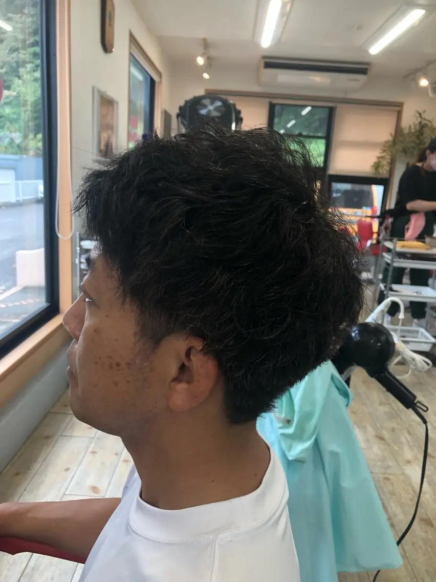 ショート パーマ メンズ メンズパーマ メンズショート ショートヘア 水谷 寛太のヘアスタイル