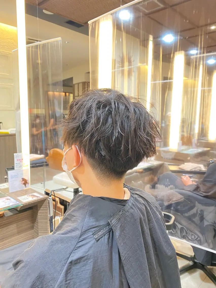 パーマ メンズ カット パーマ トリートメント スパイラル波巻き パーマ井本汰壱のヘアスタイル