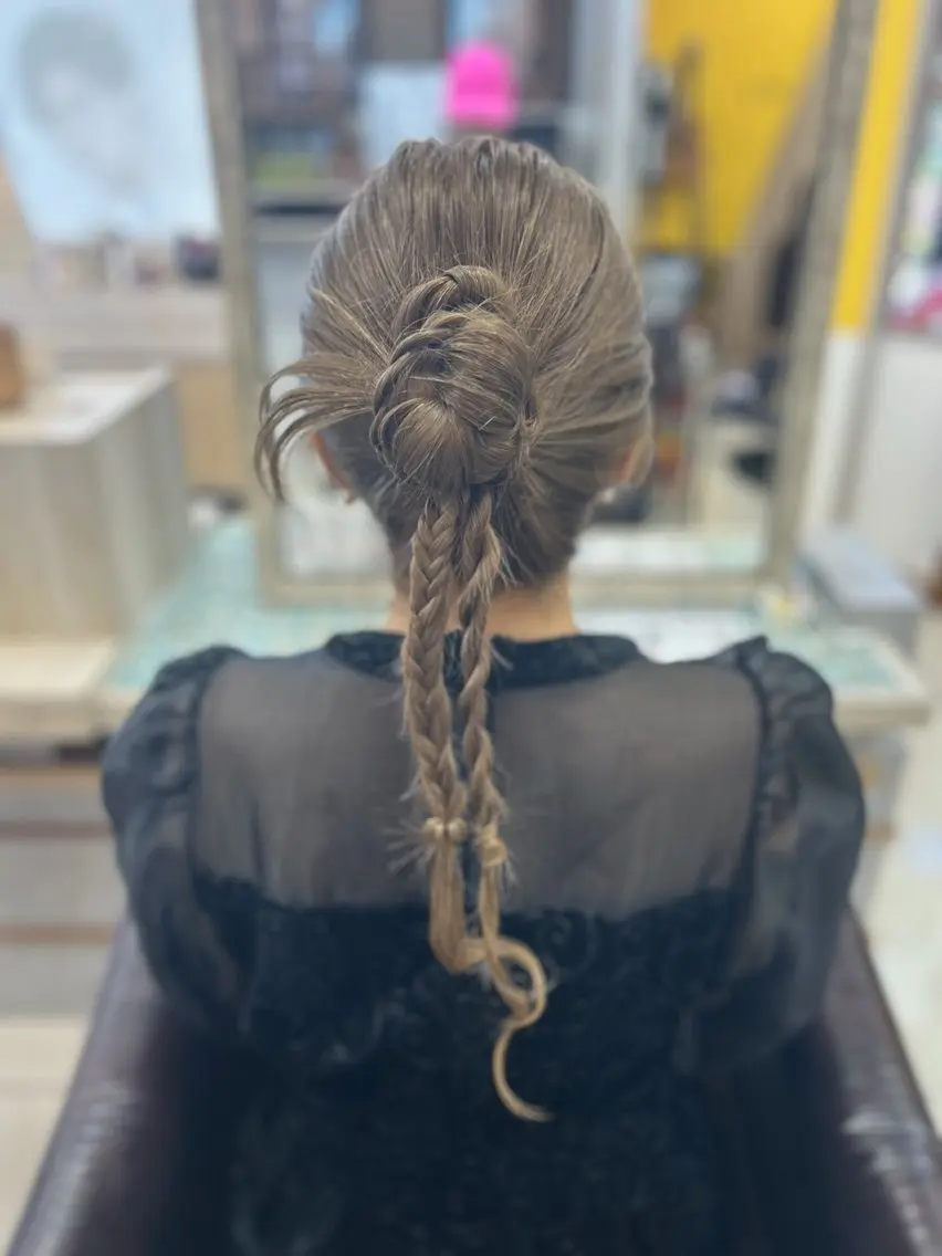 アップスタイルヘアセット🔅の写真