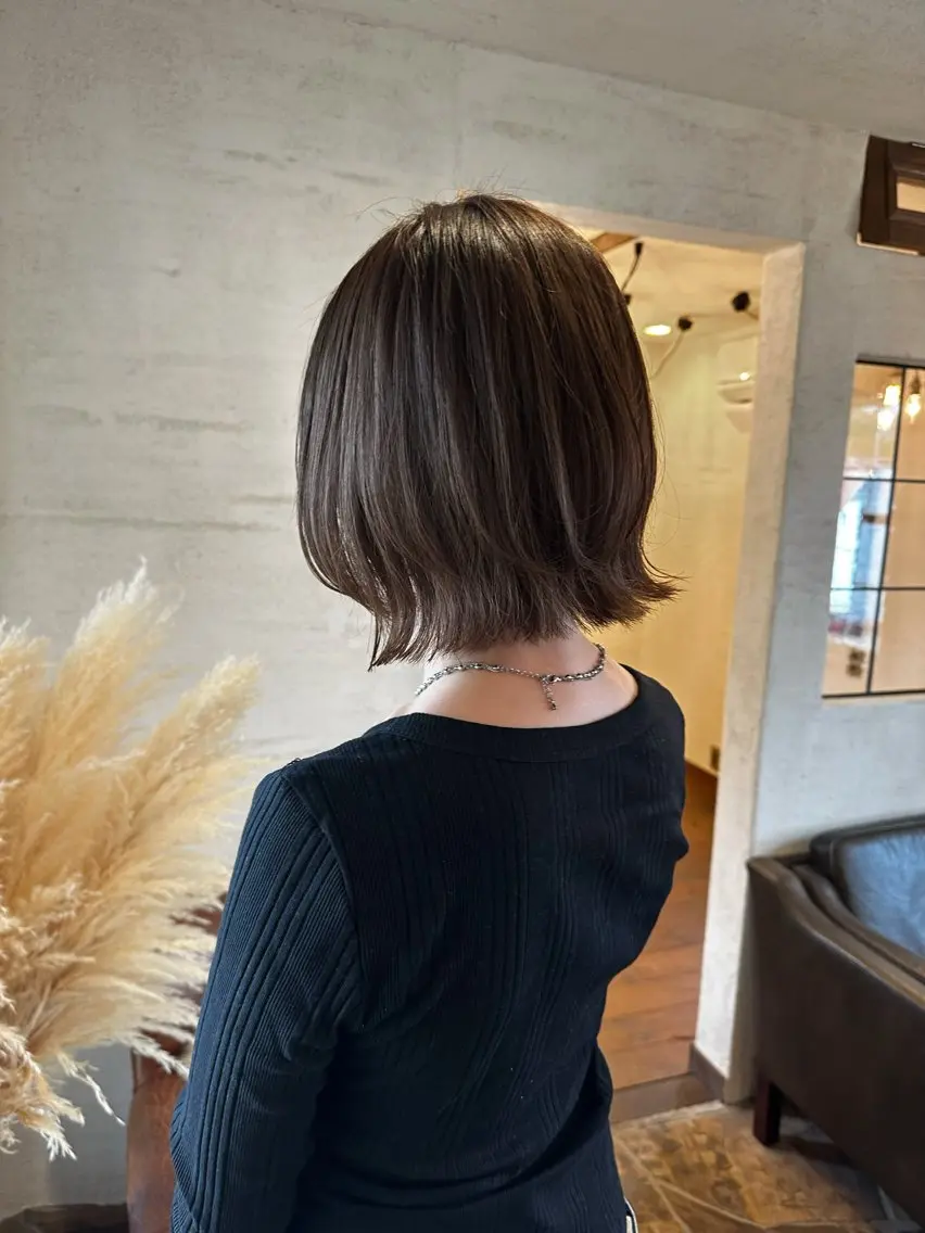 ミディアム カラー ボブ レイヤーカット カット ヘアカラー トリートメント 井上 三沙希のヘアスタイル