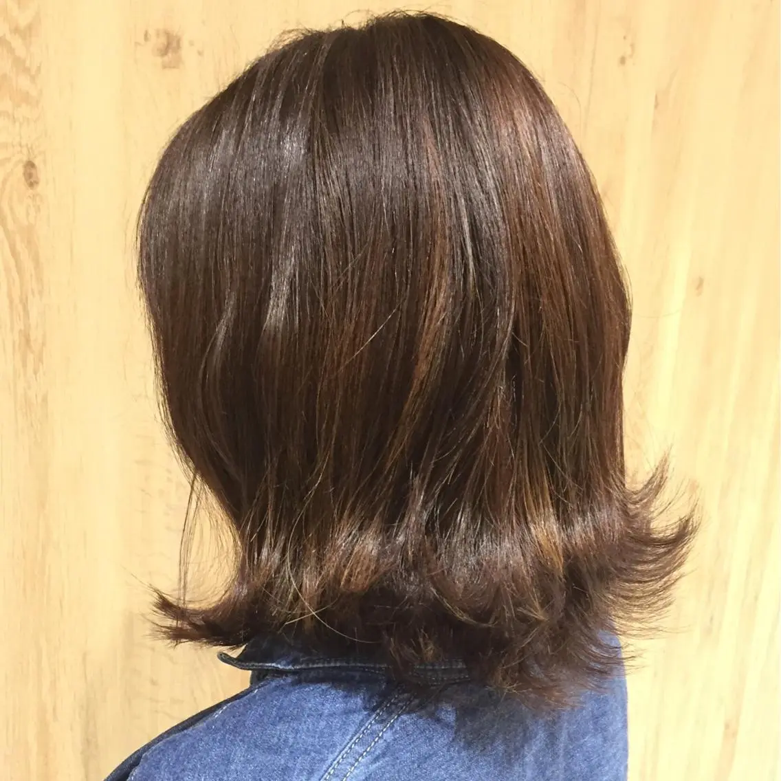 ミディアム ボブ 外ハネヘア 中林 由佳のヘアスタイル