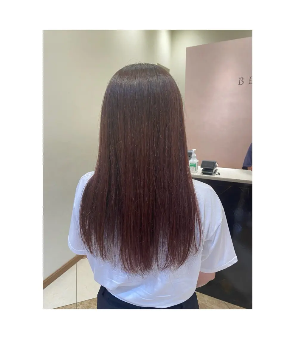 カラー 新嵩 真理のヘアスタイル