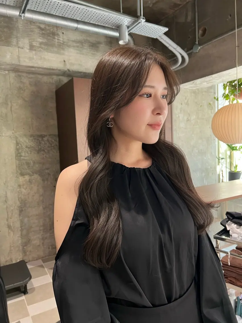ロング カット ヘアカラー トリートメント nok kaoriのヘアスタイル