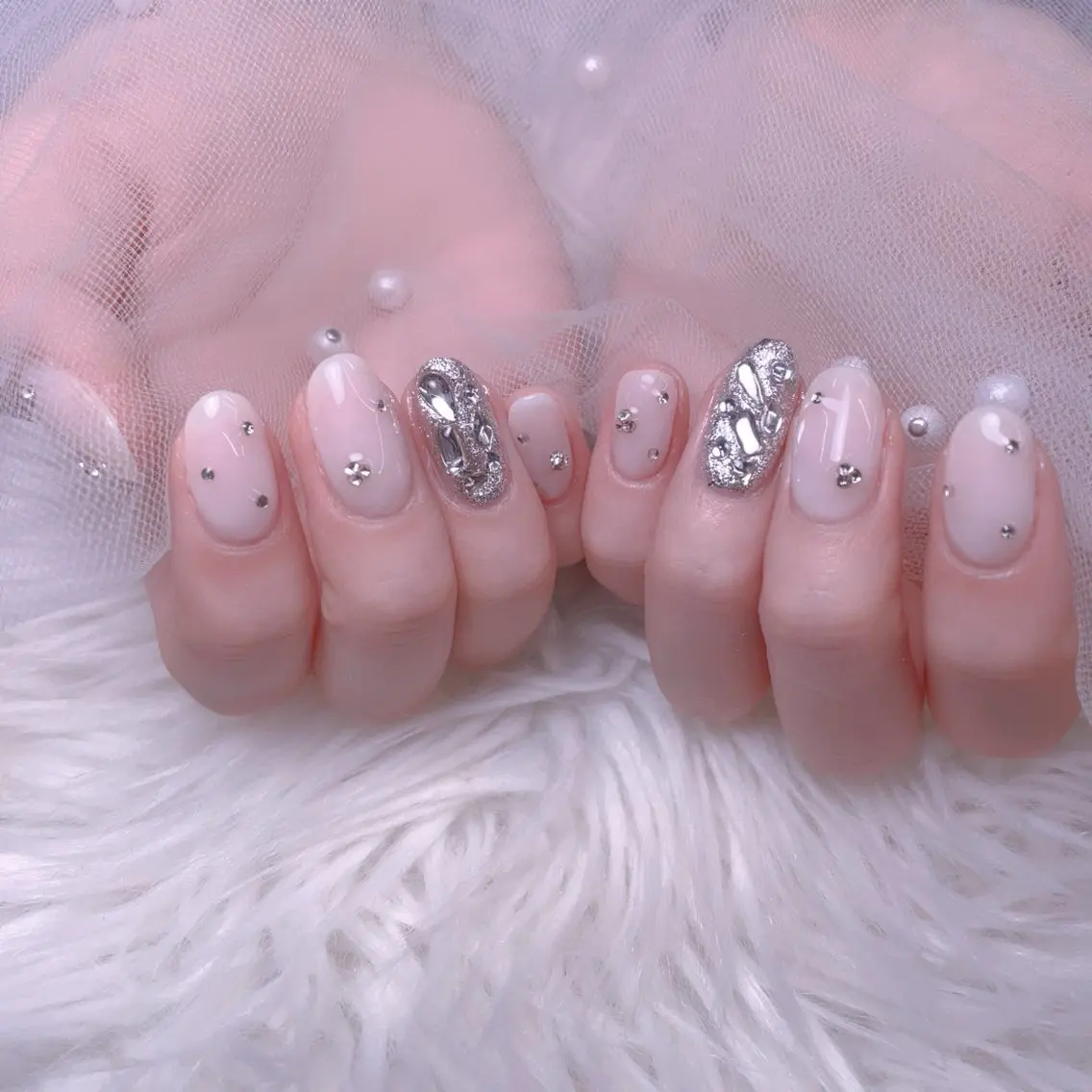 💎チップスカルプ2本ストン埋め尽くしコースの写真