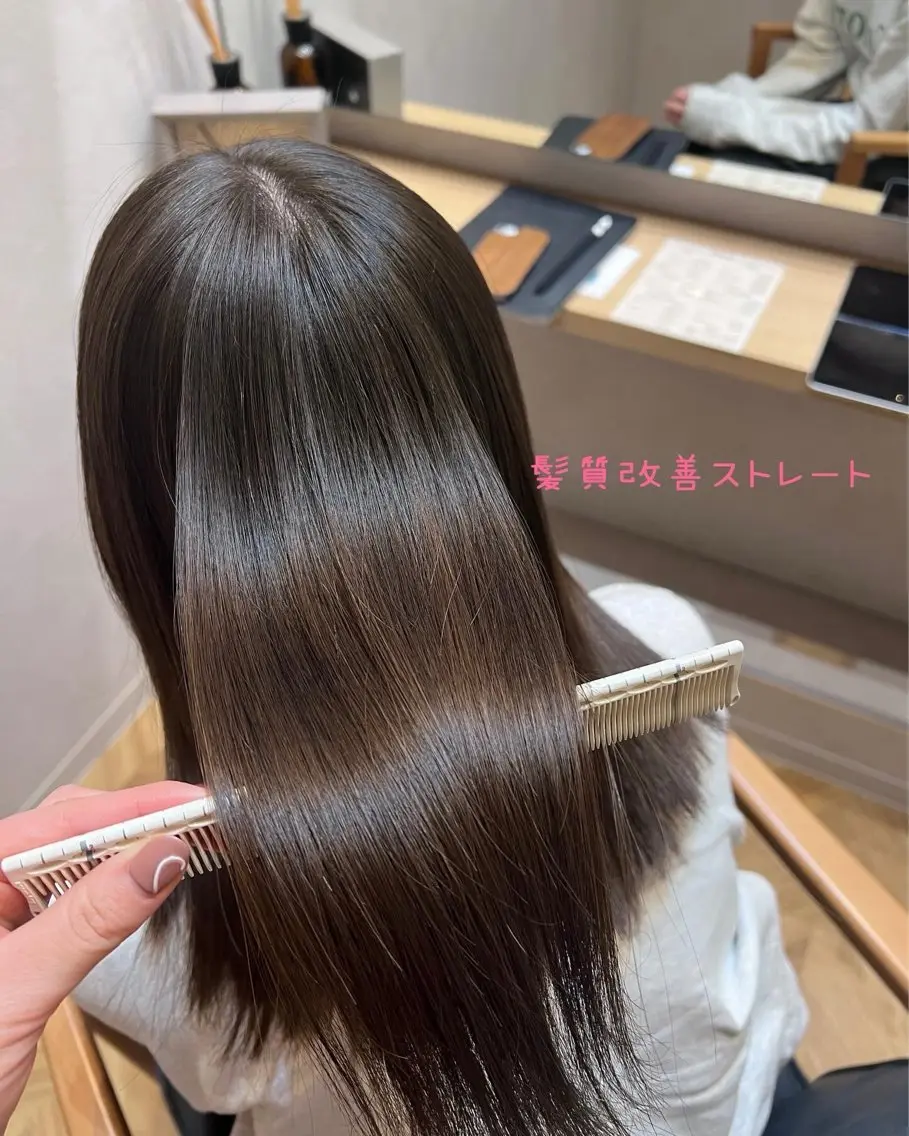 セミロング "今"だけでない美髪 KOTOMIのヘアスタイル
