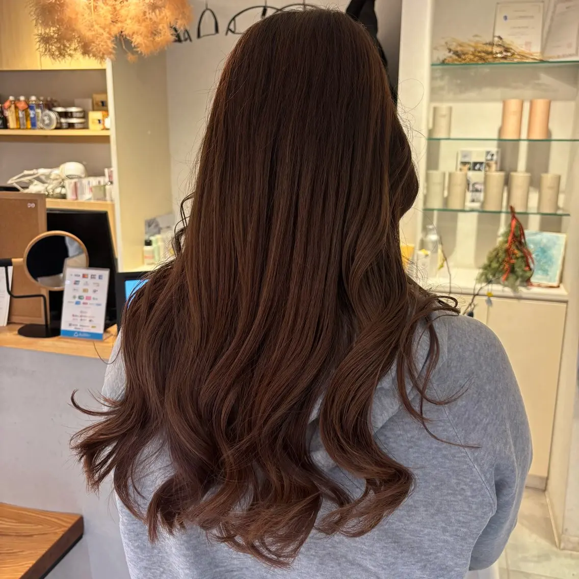 ロング カラー ブリーチ ブラウンカラー 草野 亜弥のヘアスタイル