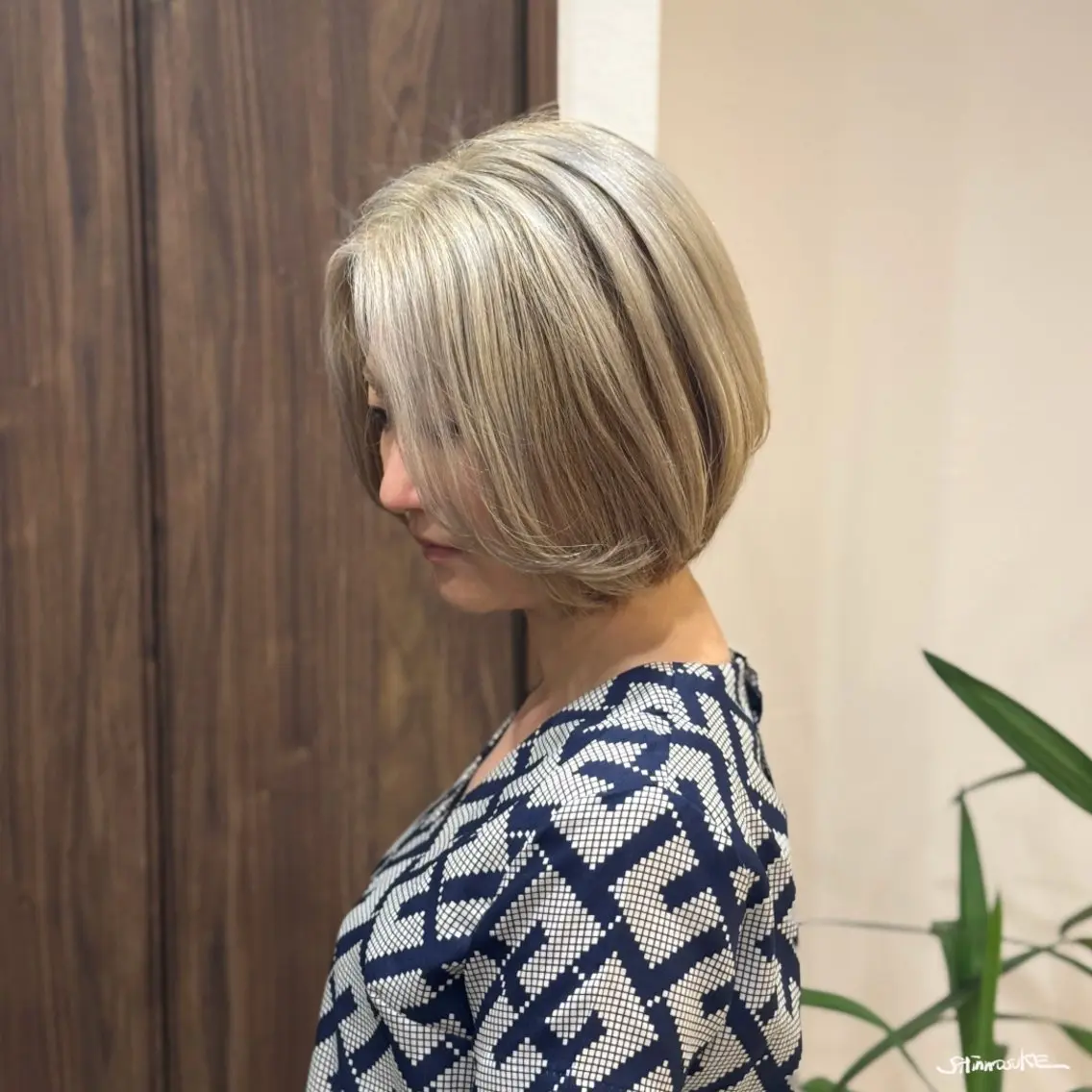 ミディアム カラー ブラウンカラー シルバー ヘアカラー トリートメント ヘアセット しんのすけ /モデルさん募集中のヘアスタイル