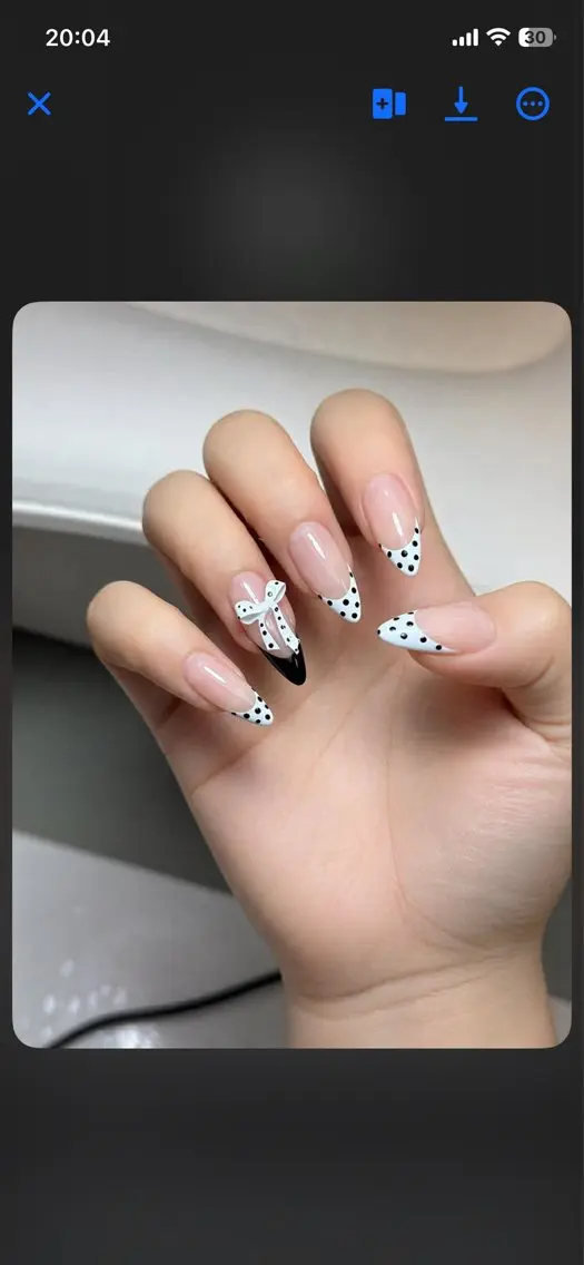 ネイル 長さ出し フットネイル フレンチネイル ジェルネイル ガラスフレンチ MEO NAIL 中野 研修ネイリストのネイルデザイン