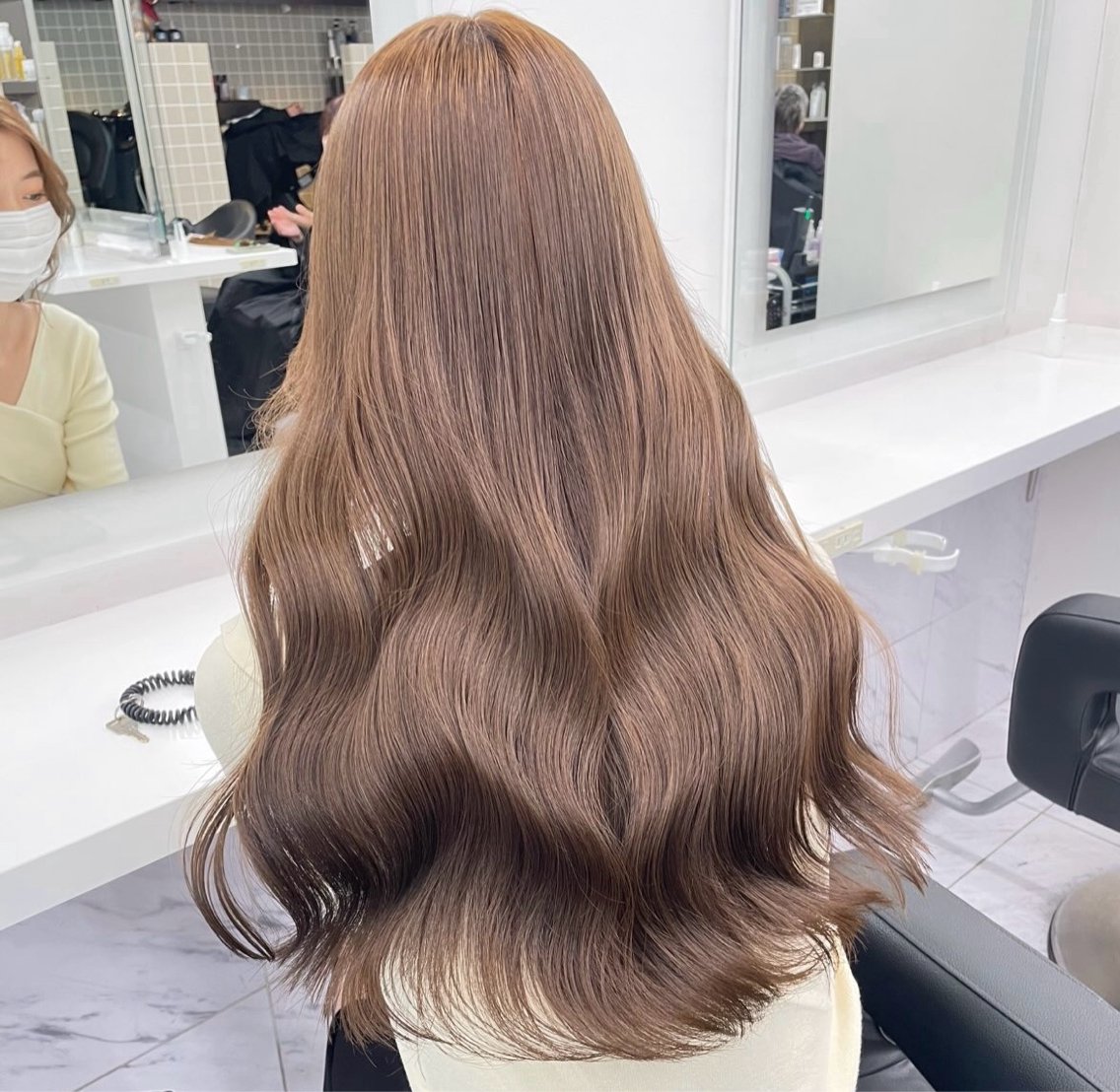ロング ヘアカラー トリートメント 赤みなしベージュ🤎 韓国レイヤー🤎横浜のヘアスタイル
