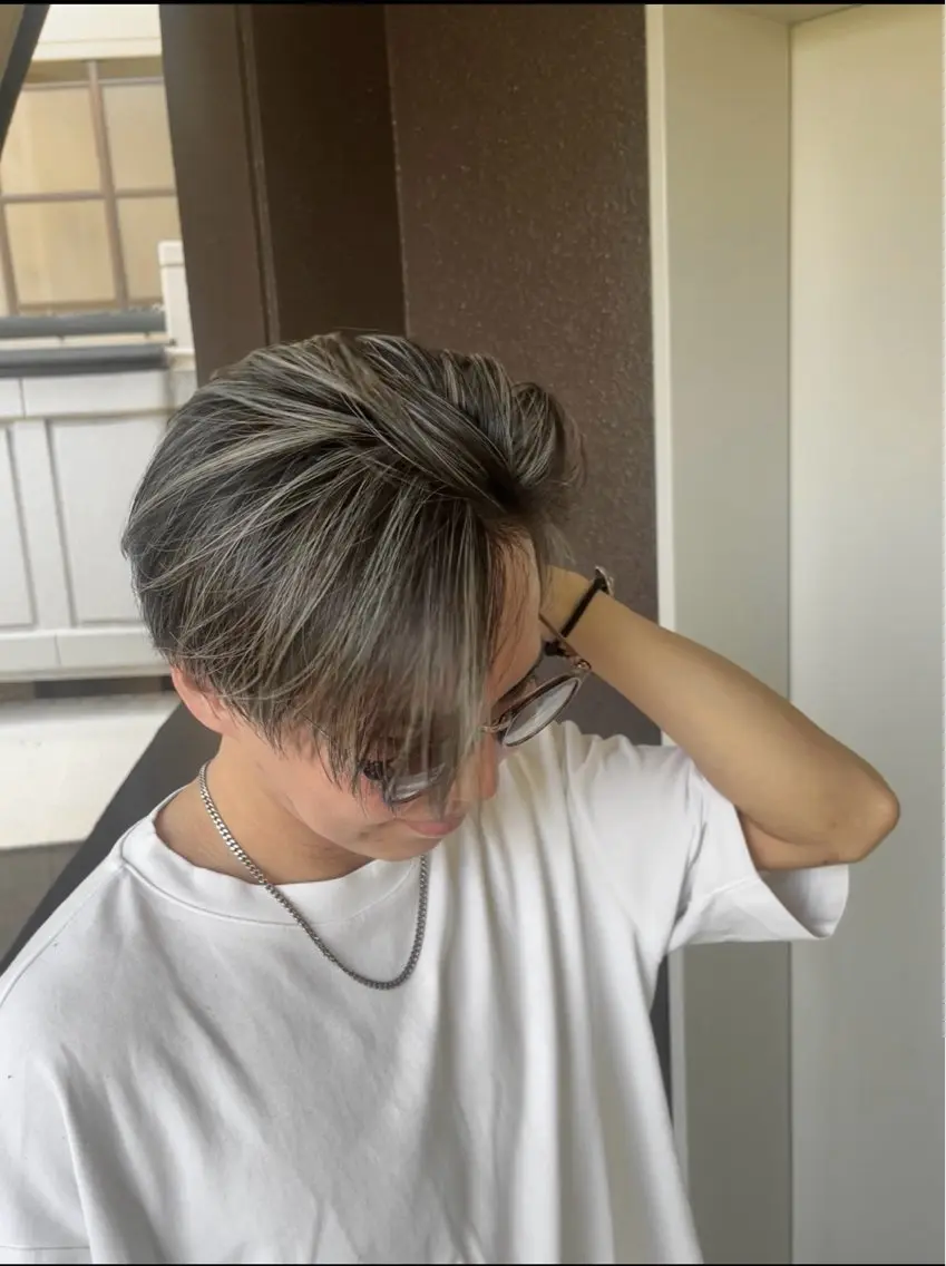 メンズ限定‼️脱白髪染めハイライト＋カットの写真