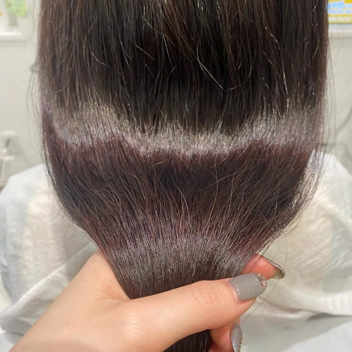 セミロング アッシュ 大野 美紅のヘアスタイル