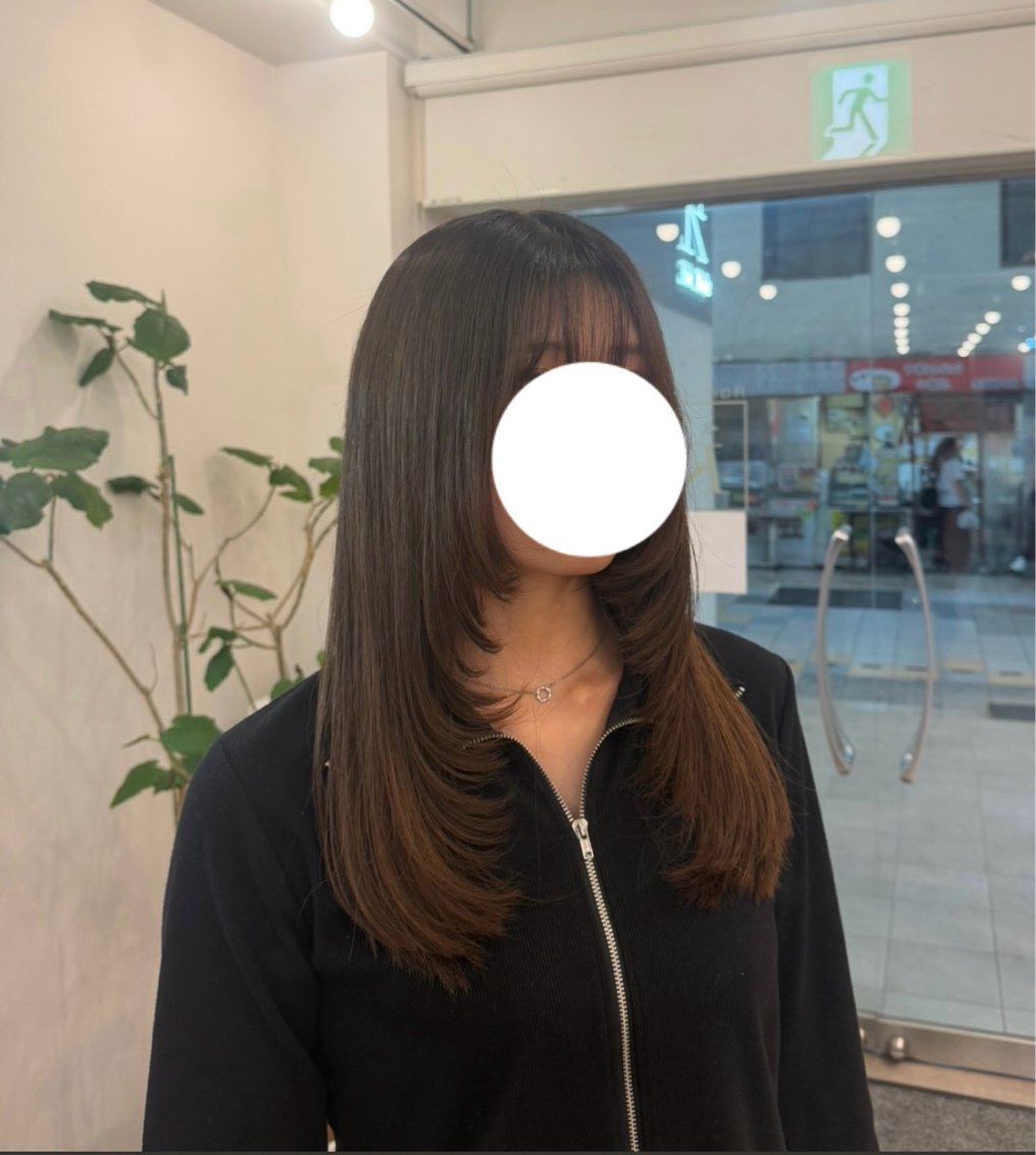 ロング カット 小西 舞依のヘアスタイル