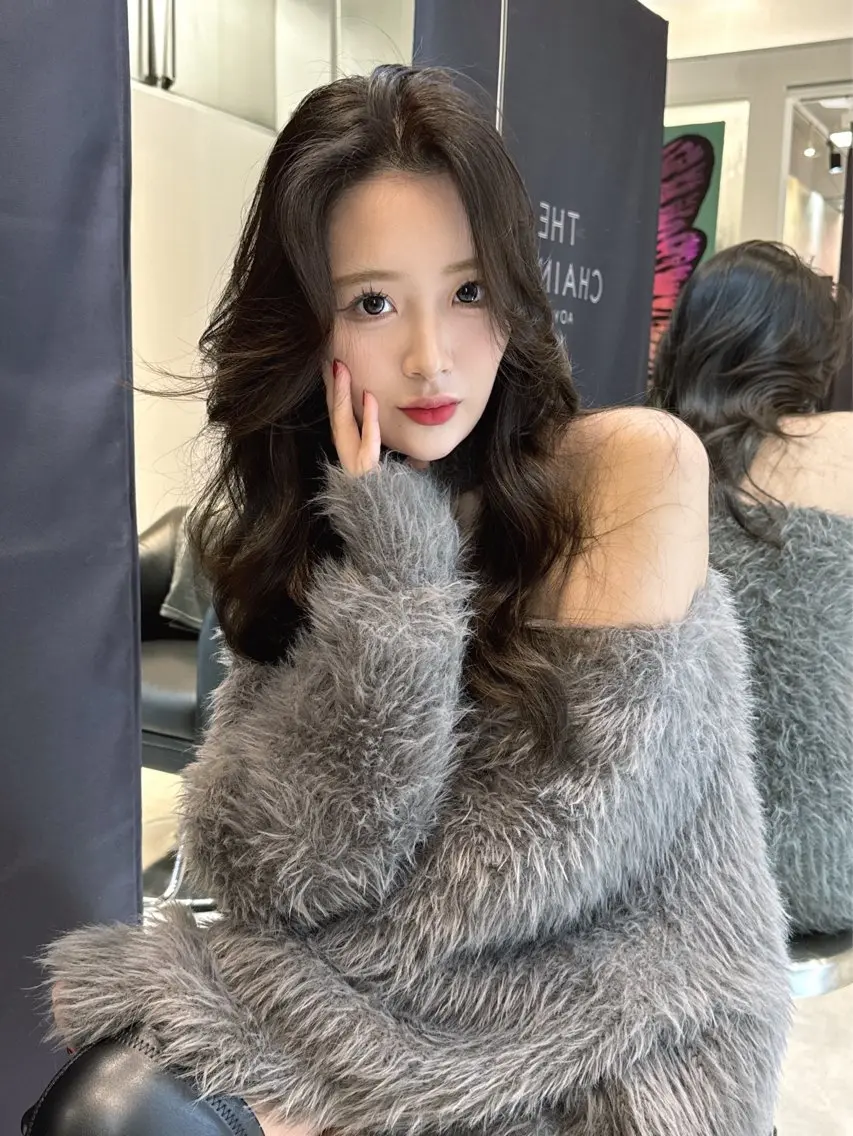 ロング 🇨🇳ワンホンヘア 下田鉄也のヘアスタイル