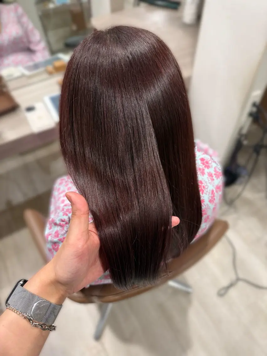 セミロング なかはた りく 明髪/艶髪のヘアスタイル
