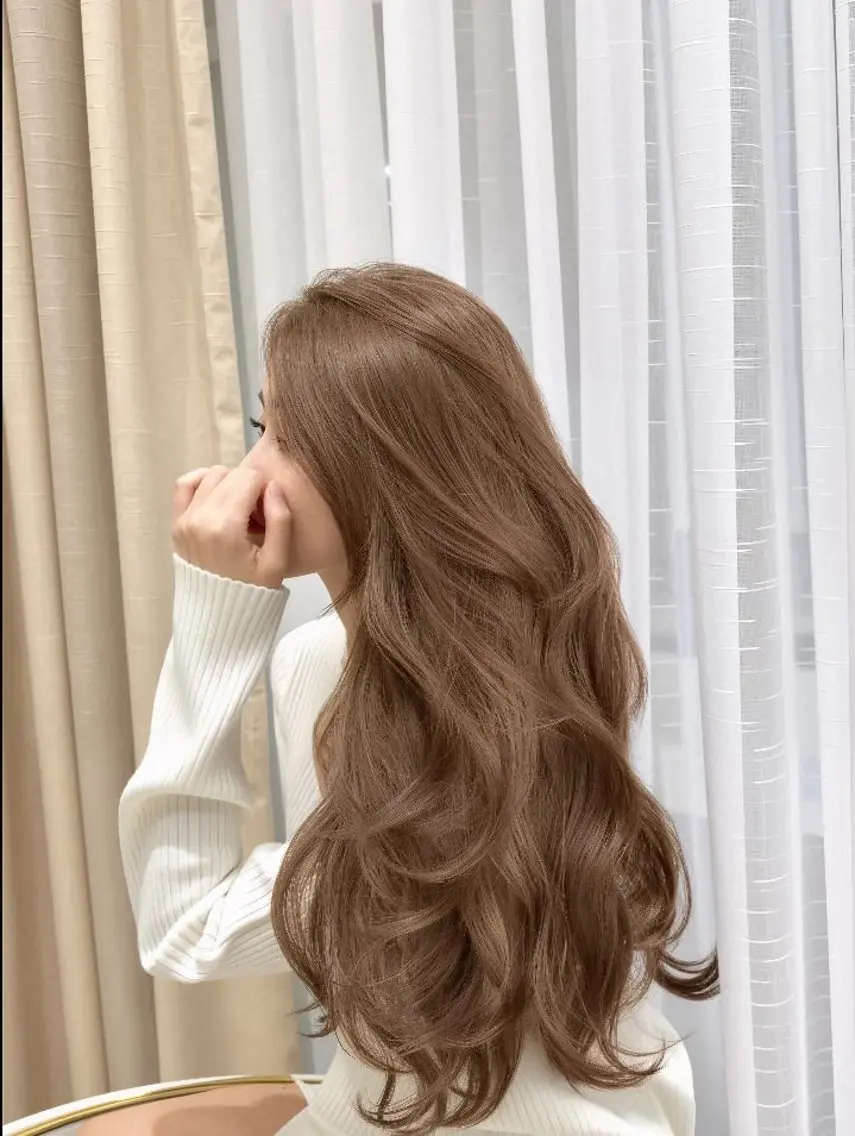 ロング カット ヘアカラー 透明感ベージュ×レイ ヤーカット🎀セナのヘアスタイル