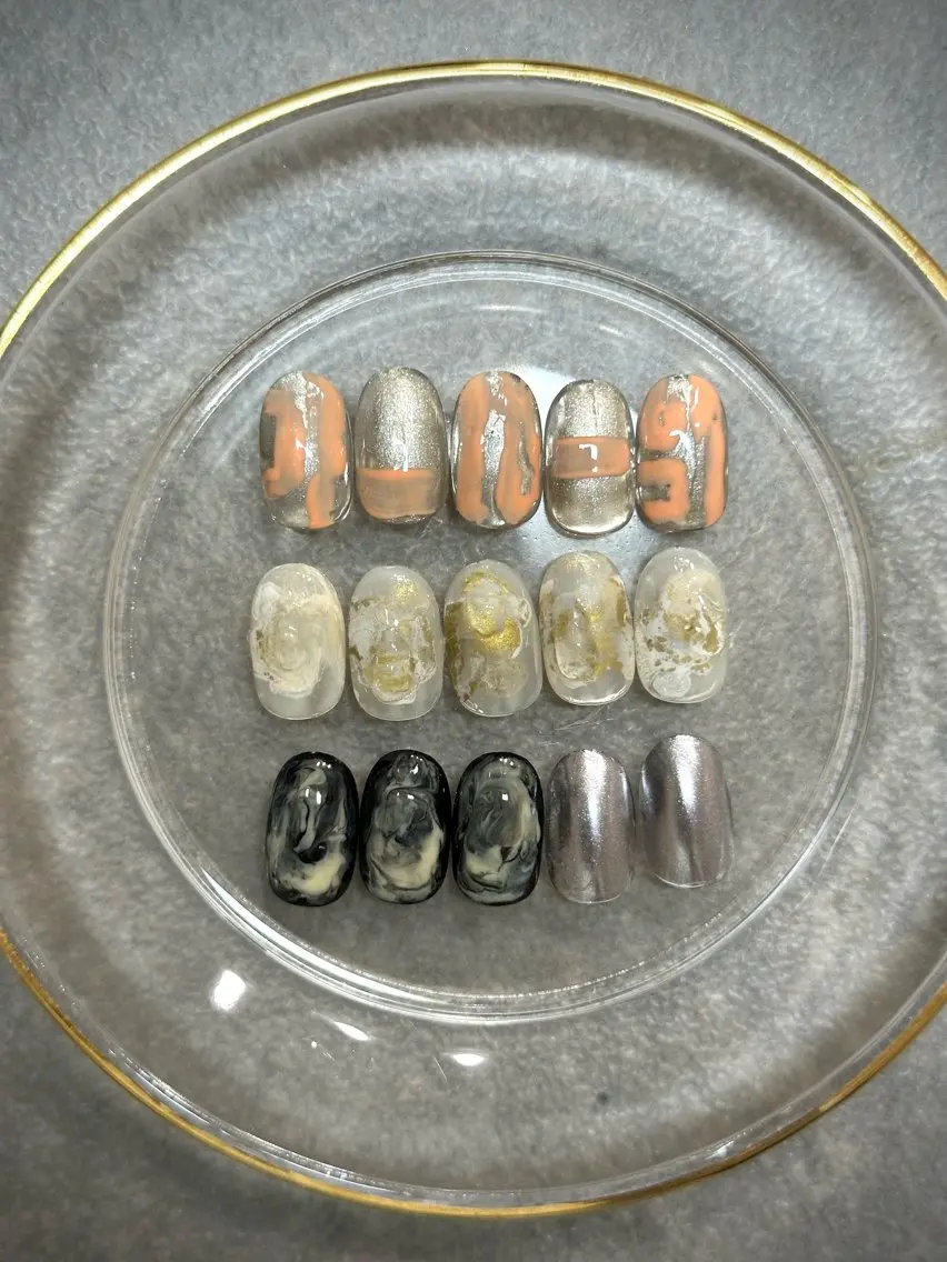 ネイル ハンドネイル フットネイル kiii.__ ✴︎*のネイルデザイン