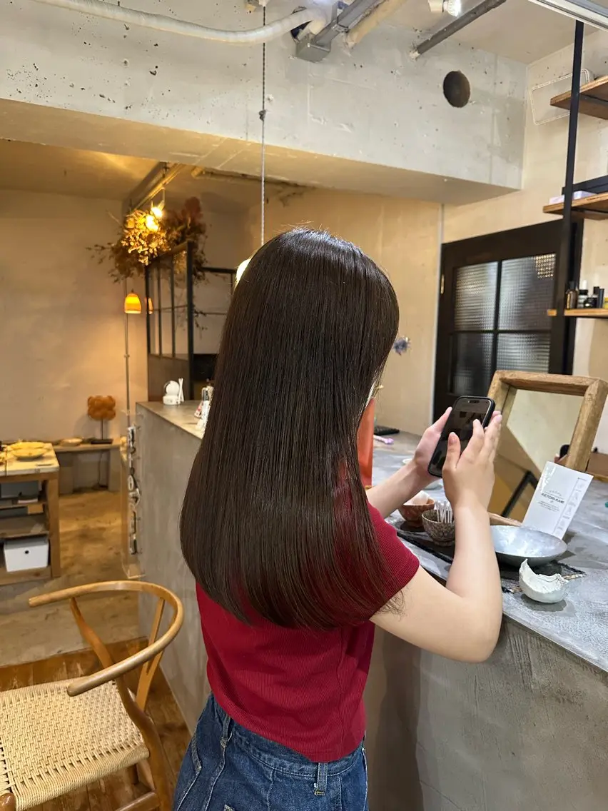 ロング カラー トリートメント 酸熱トリートメント カット ヘアカラー トリートメント 可児 佑梨のヘアスタイル