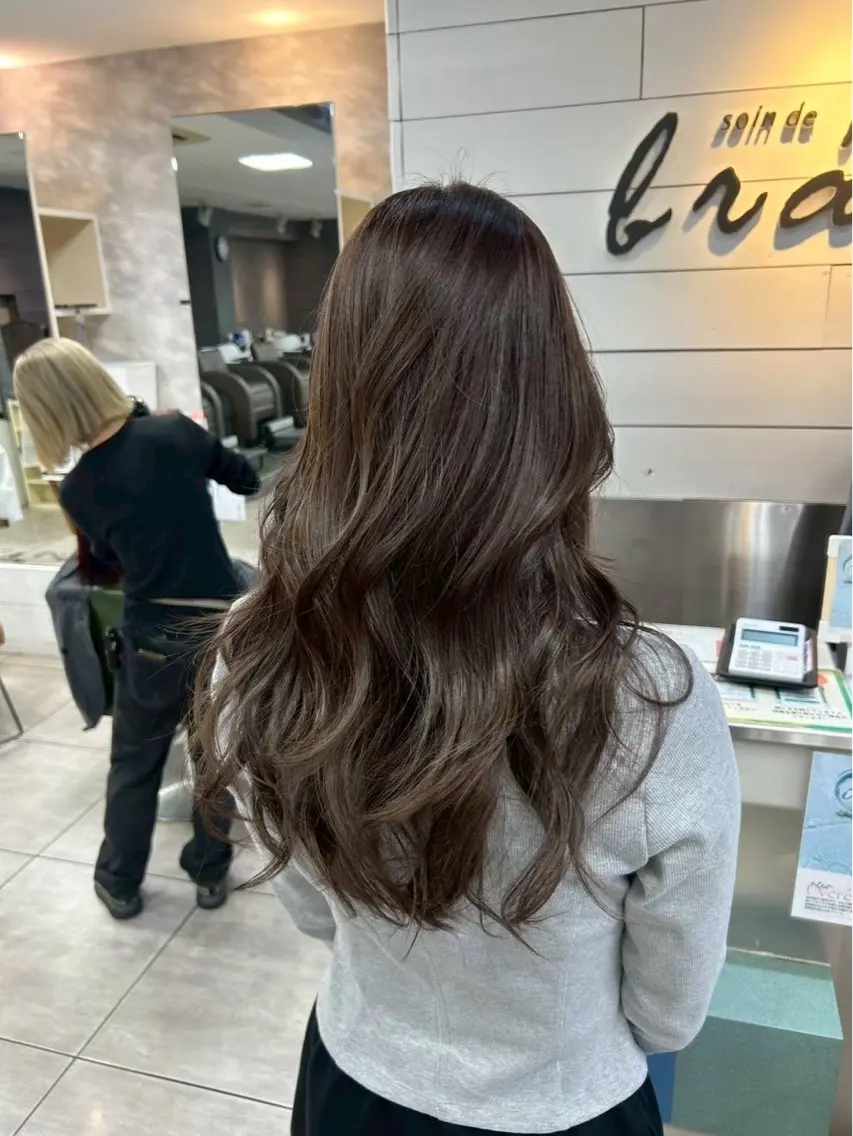ロング カラー ヘアカラー 本尾 空大のヘアスタイル