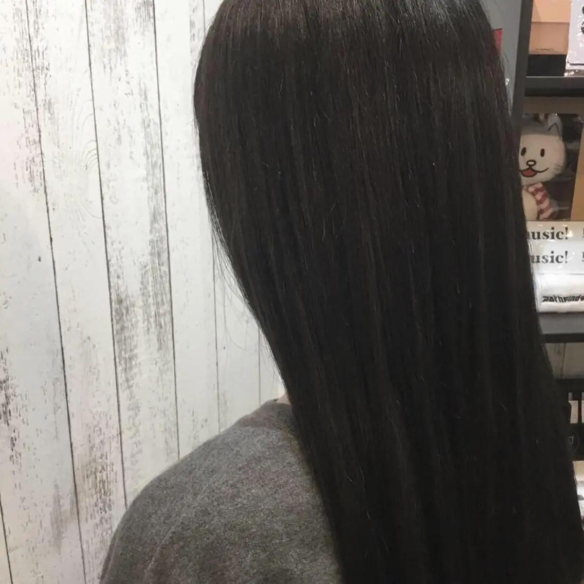 ロング カラー パーマ embrace エンブレイスのヘアスタイル