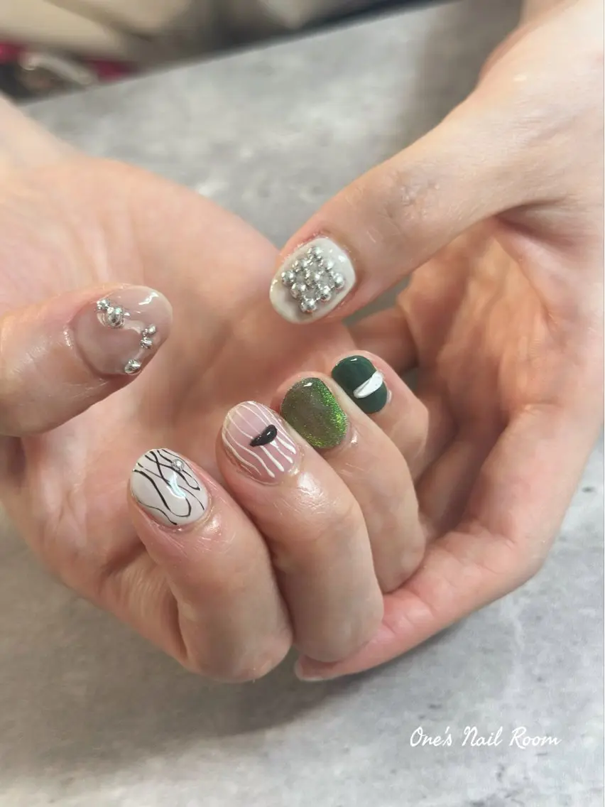 ネイル ハンドネイル One's Nail Roomのネイルデザイン
