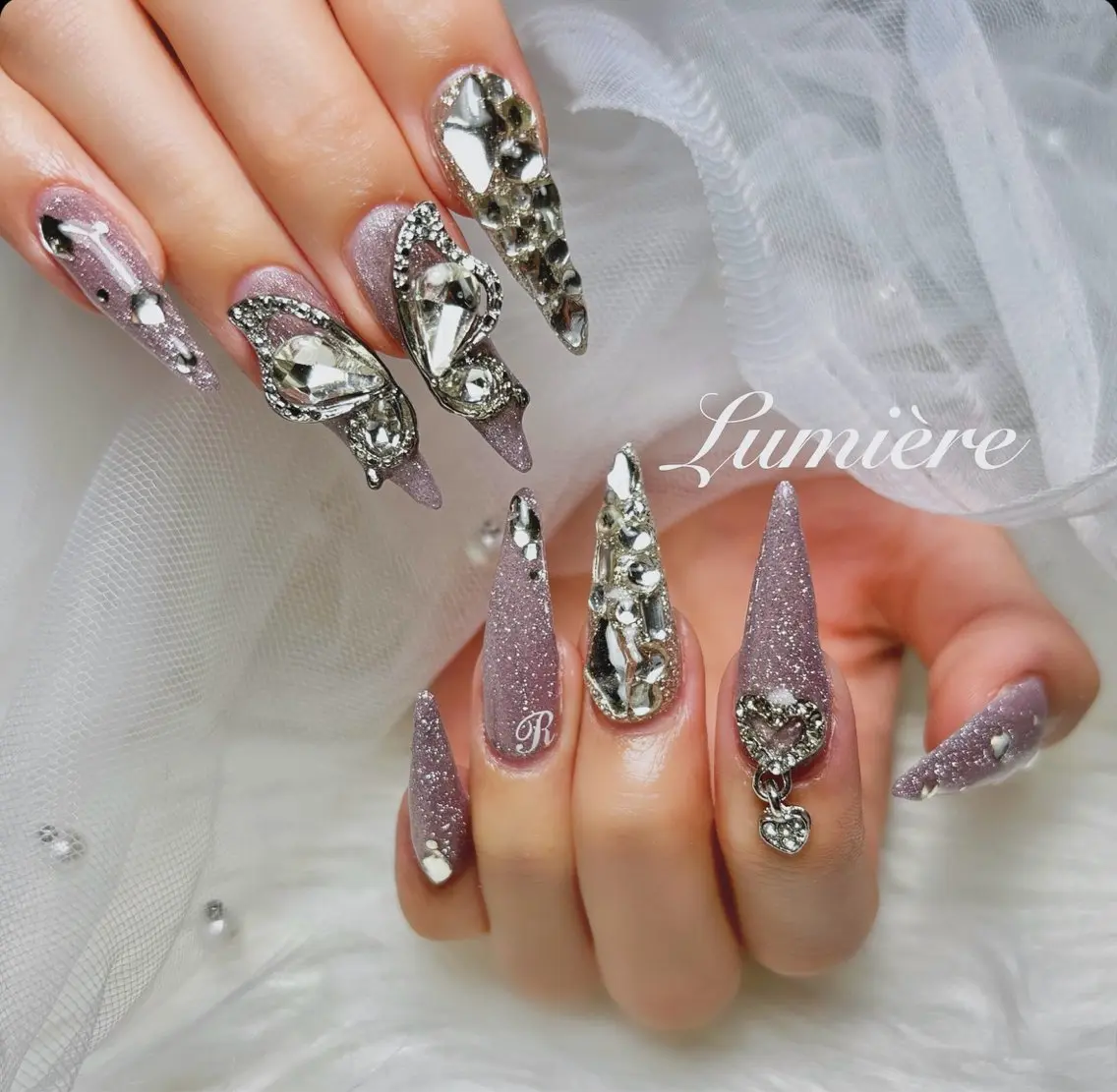 ネイル ロングネイル Lumière｜ ロング｜ワンホンのネイルデザイン