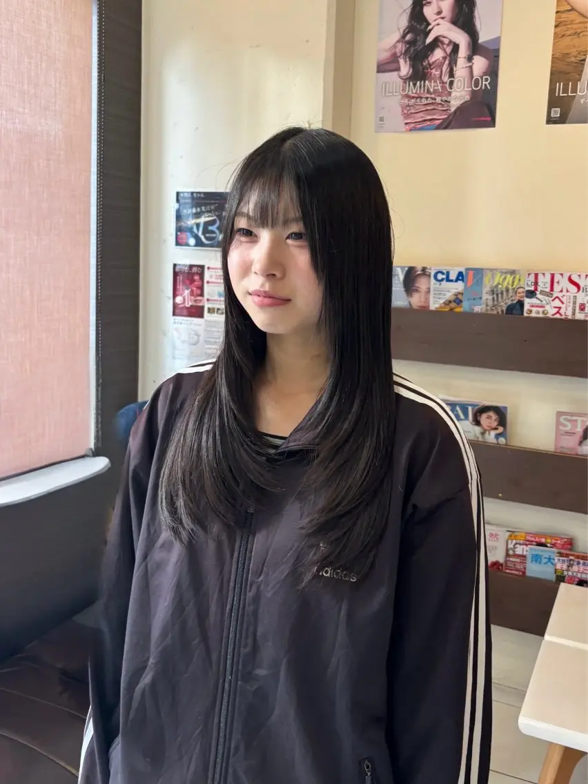 ロング 髪質改善 レイヤーカット カット 縮毛矯正 トリートメント 小野 友暉のヘアスタイル
