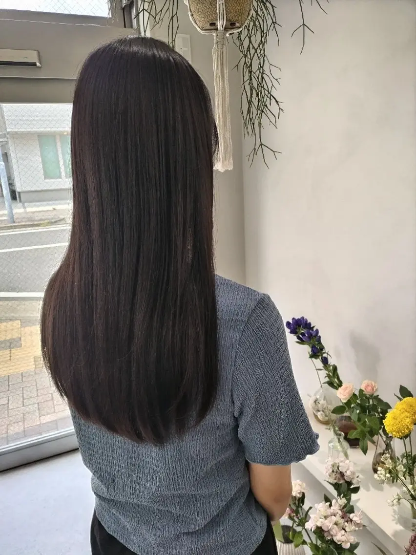 カラー ロング グレージュ 🌸花屋併設🌸石垣 友基のヘアスタイル