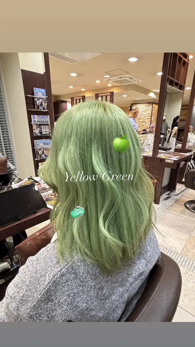 ミディアム ブロンド/ピンク/ IBUKI🍒のヘアスタイル