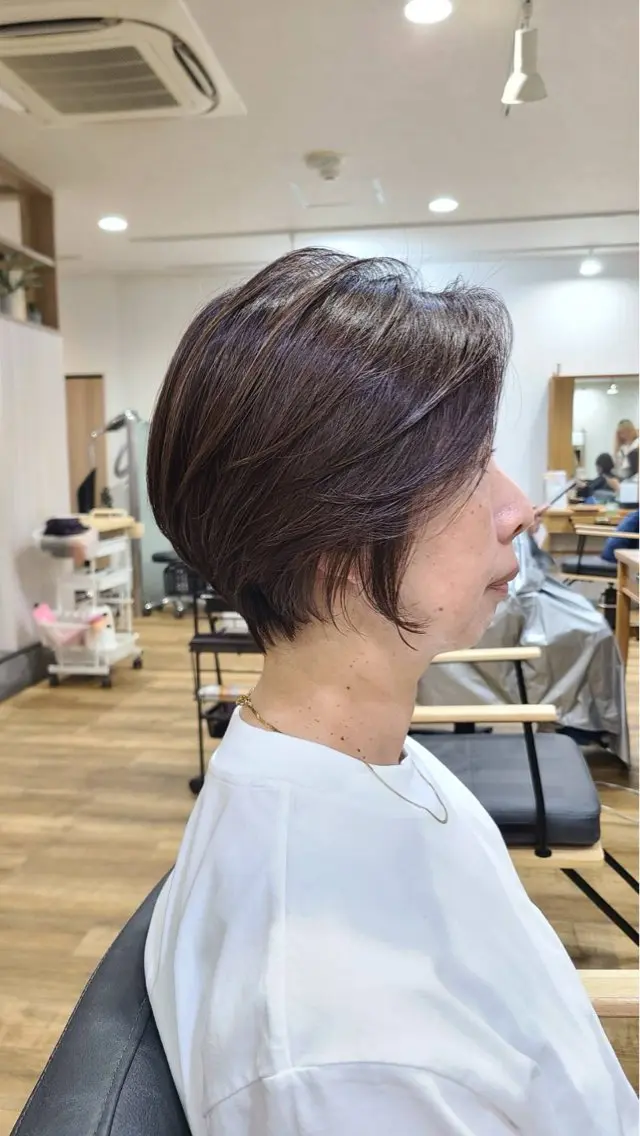 カラー ま あのヘアスタイル