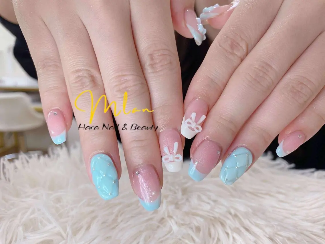 ネイル フレンチネイル グラデーション キラキラネイル 韓国ネイル ラメ(グリッター) ハンドネイル Ha Nailのネイルデザイン