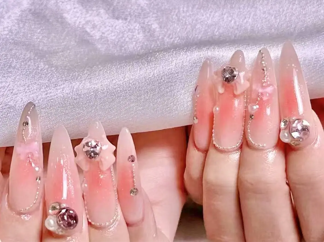 ネイル ハンドネイル リン リンのネイルデザイン