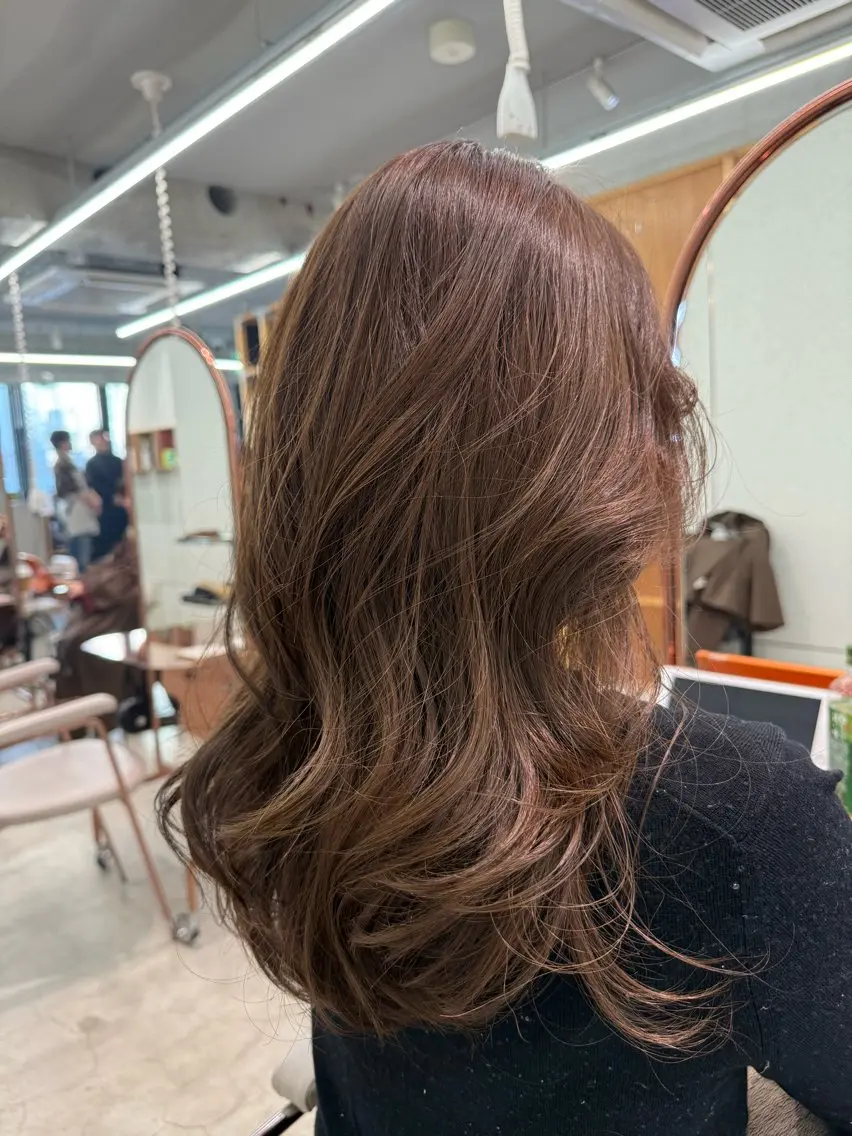 ロング ｻｶﾓﾄ ﾅｵﾐのヘアスタイル