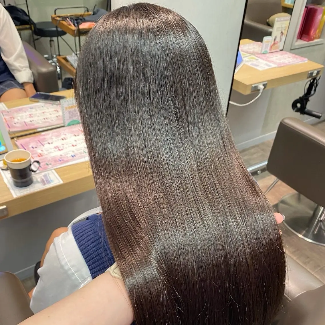 セミロング パーマ 髪質改善 縮毛矯正 ストレートパーマ 艶暖色カラー🍒 縮毛矯正ほののヘアスタイル