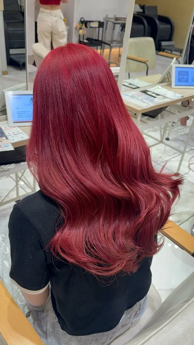 カラー 平井 彩のヘアスタイル