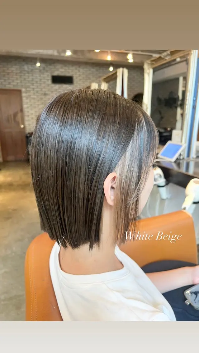 ショート カラー ベージュカラー インナーカラー ボブ カット ヘアカラー トリートメント ハイライト/インナー /ブリーチ/レイヤーのヘアスタイル