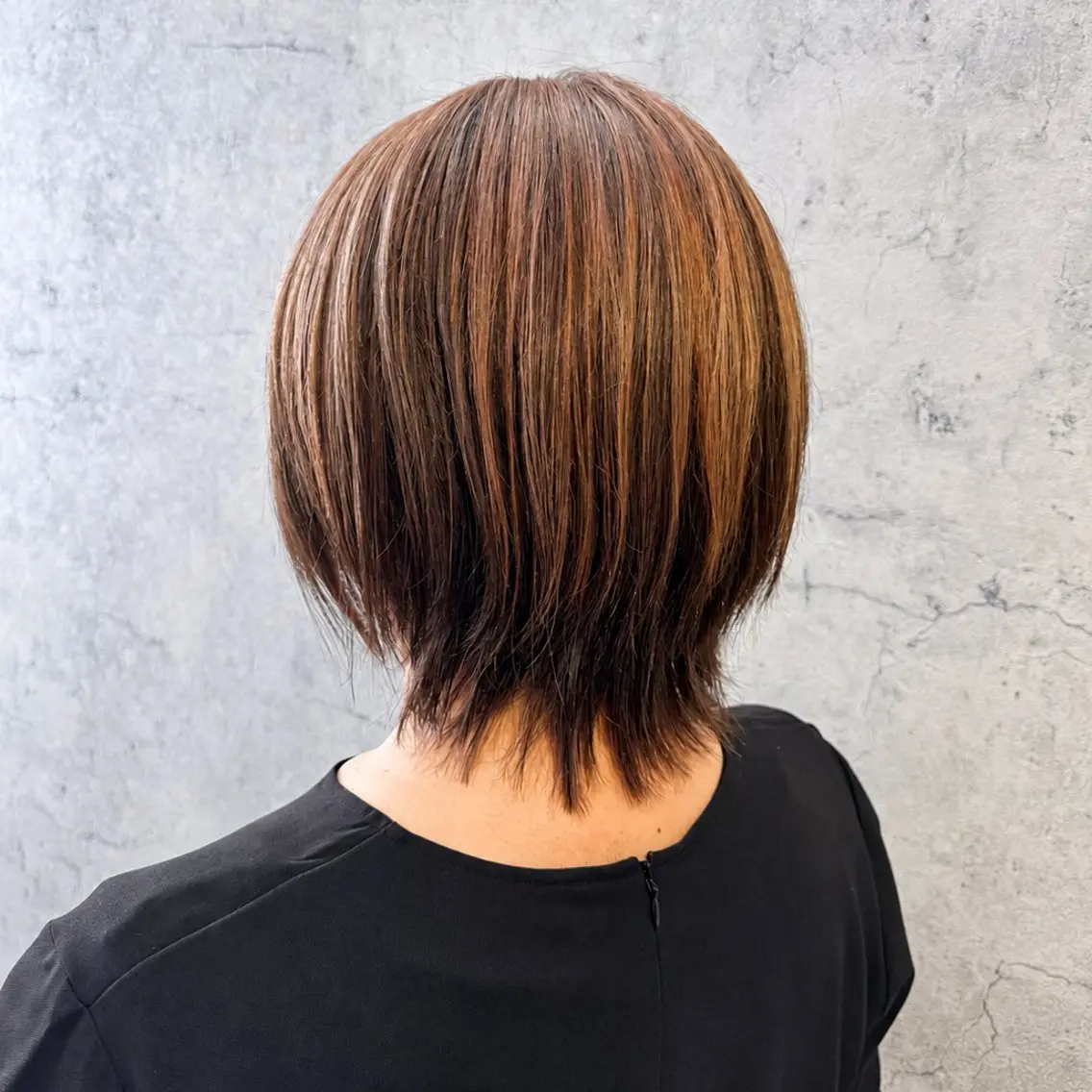 ショート カット 大人女性の艶カラー tomoのヘアスタイル