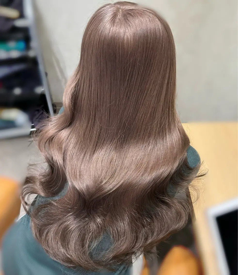 カラー ベージュカラー ブリーチ 透明感カラー ハイトーンカラー ミルクティーベージュ ヘアカラー 𝐚𝐢𝐫𝐢 /ブリーチカラー🎀のヘアスタイル
