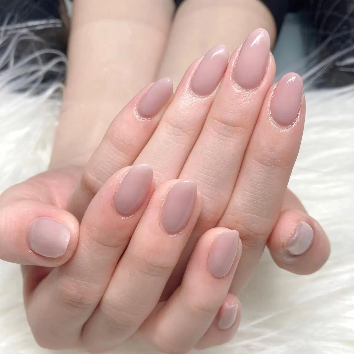 ミディアム ネイル Y. Sのネイルデザイン