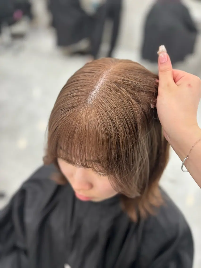 ロング ヘアカラー トリートメント ヘアセット ベージュブラウン /レイヤー /まなかのヘアスタイル