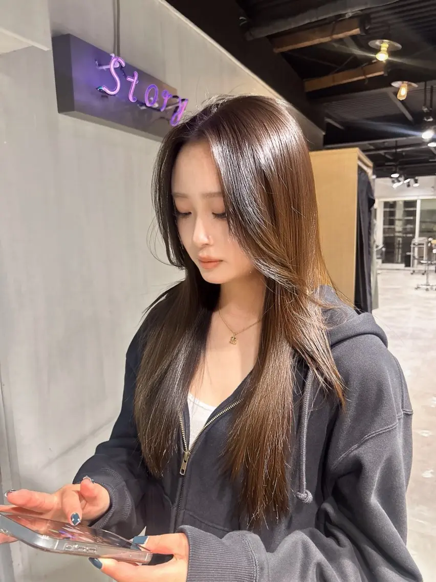 ロング 韓国風カラー 姫カット 韓国風ヘア レイヤーカット ワンホンレイヤー MEI🎀レイヤー 🎀韓国styleのヘアスタイル