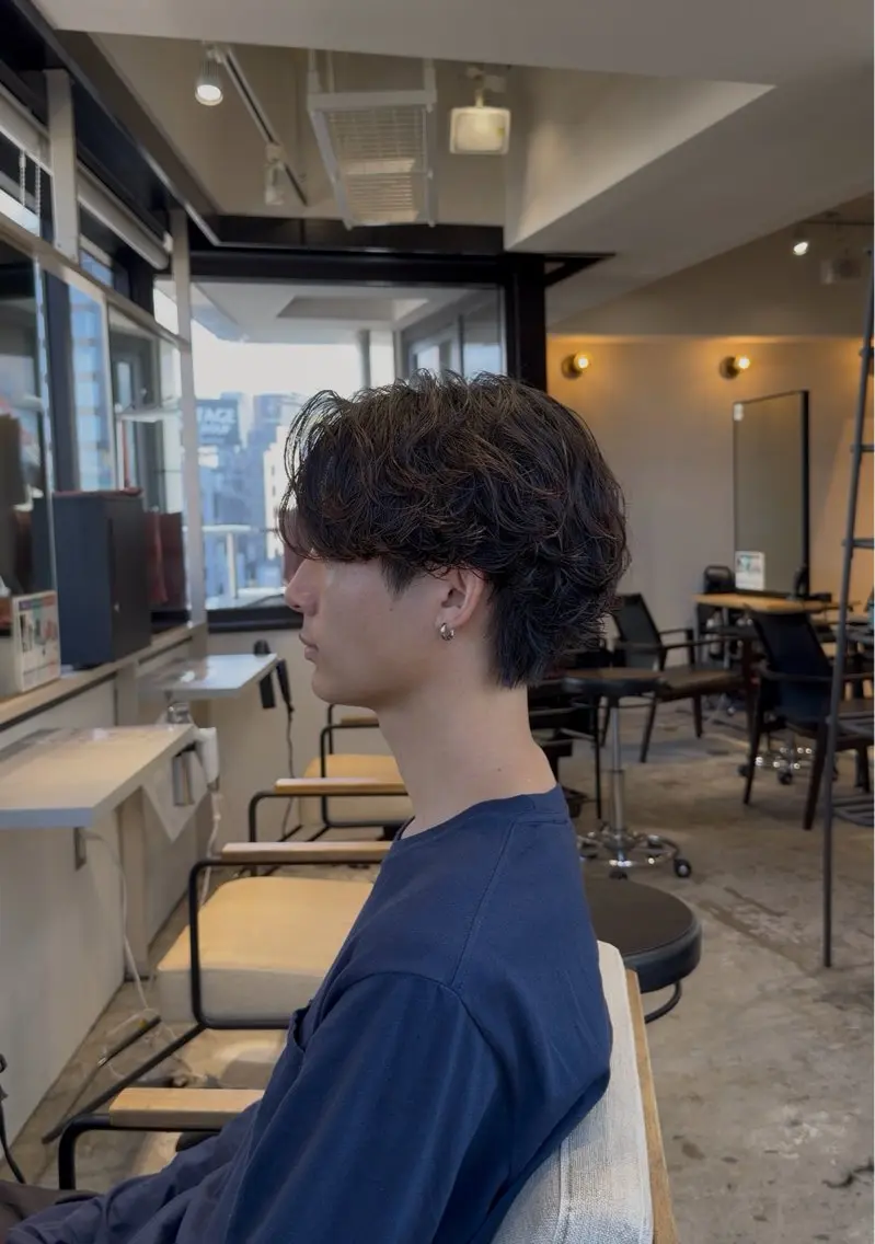 パーマ メンズ フェザーパーマ メンズパーマ スパイキーショート ニュアンスパーマ カット パーマ 梅田茶屋町 メンズカット関田拳のヘアスタイル