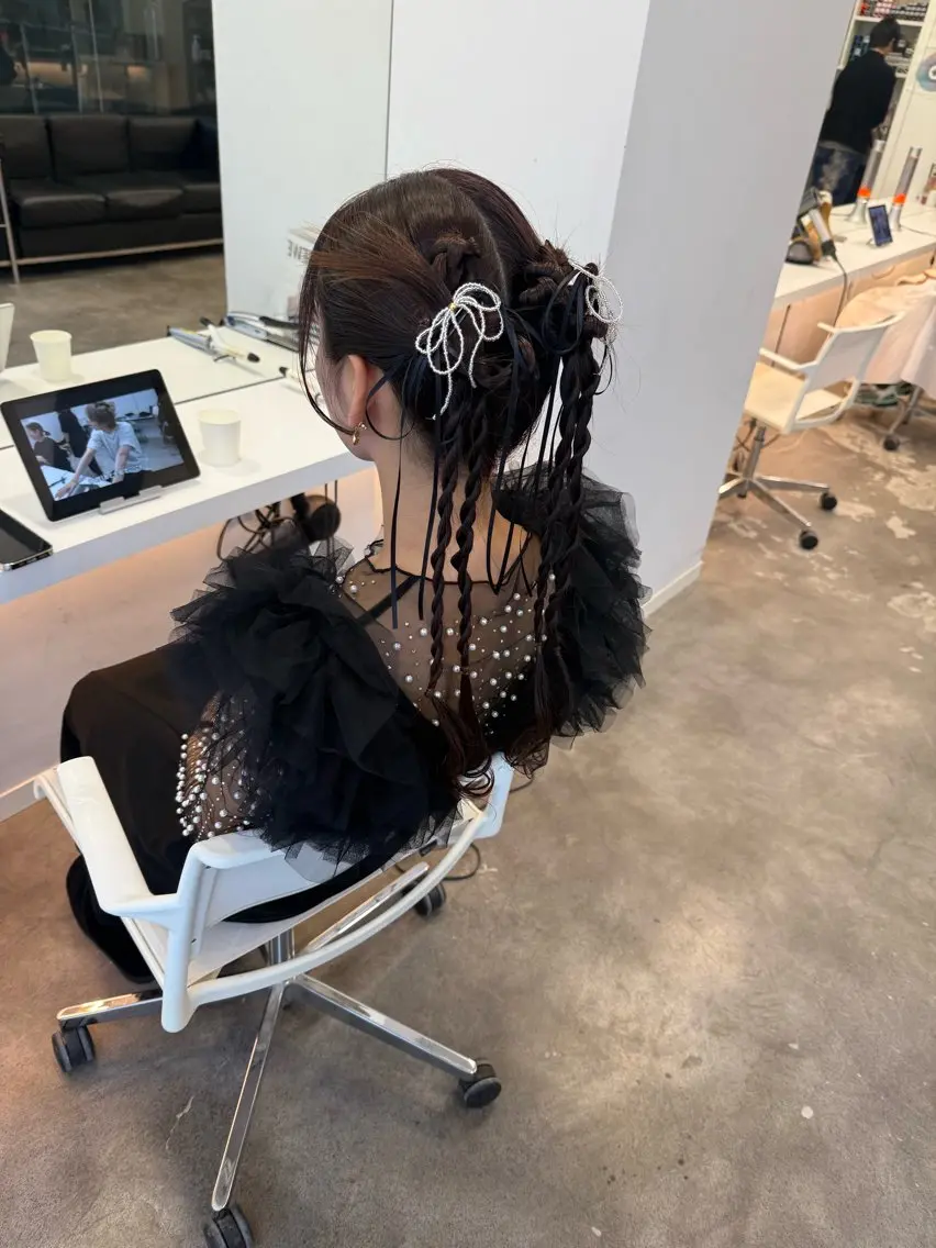ロング ayumi ／透明感カラーのヘアスタイル