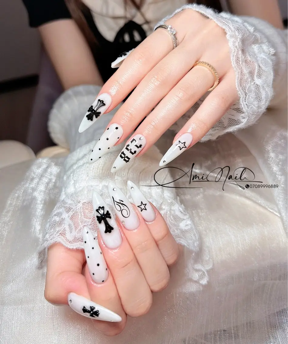 ネイル Ami Nailsのネイルデザイン