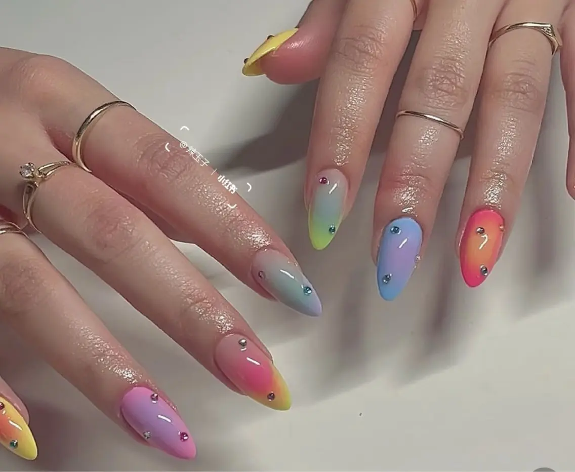 ネイル アートネイル オーロラネイル チークネイル フレンチネイル ガラスフレンチ ハンドネイル 🎀🎀YooLi Nail Salonのネイルデザイン