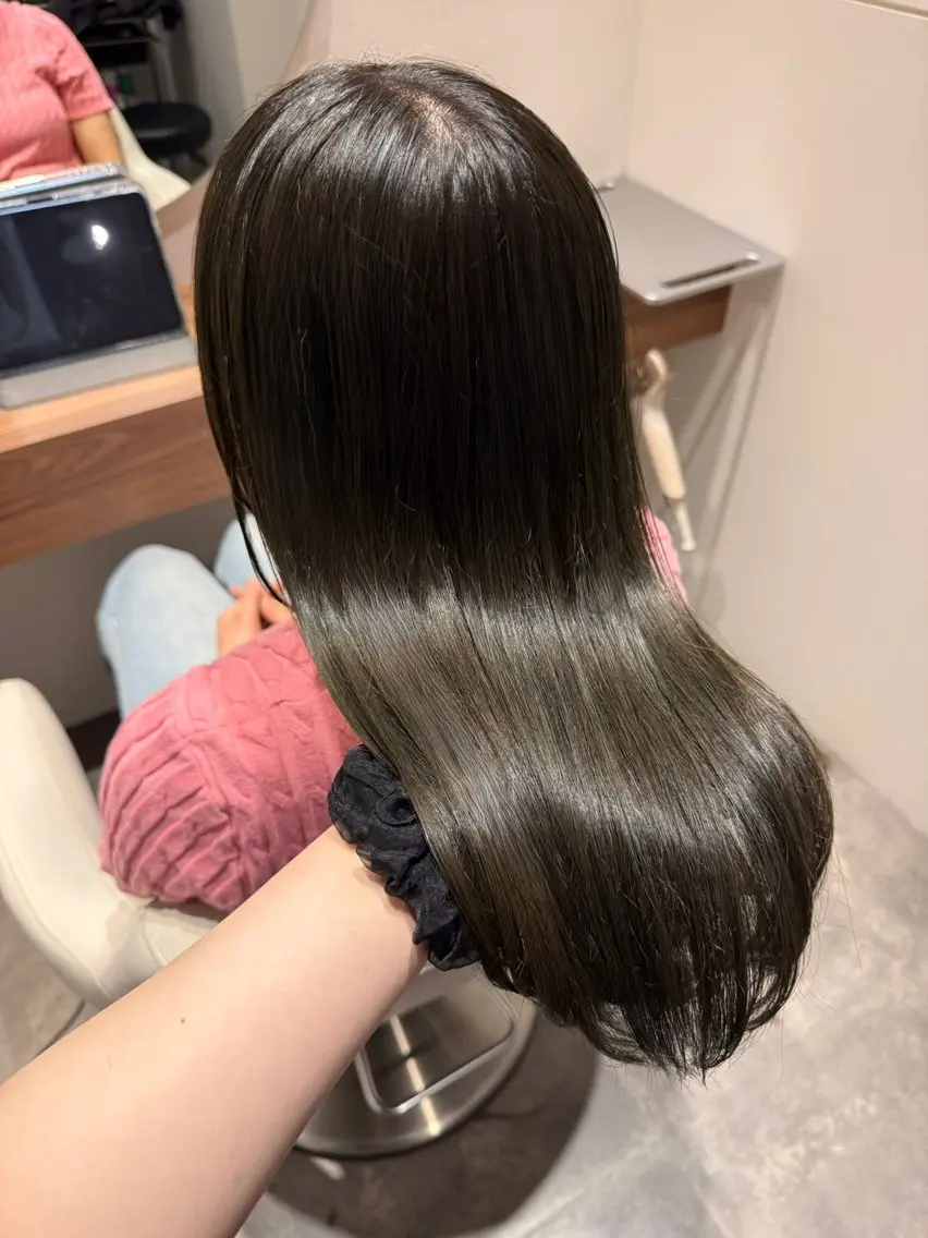 セミロング ヘアカラー 濱﨑 紅葉のヘアスタイル