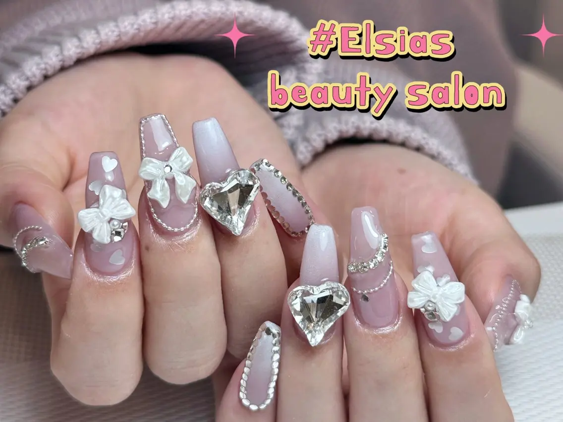 ネイル 🌸Elsias momokoのネイルデザイン